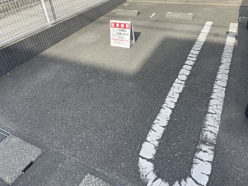 イースト・エレガントAの物件外観写真