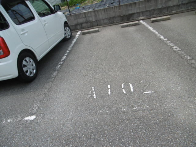 フォーレス佐土 A棟の物件外観写真