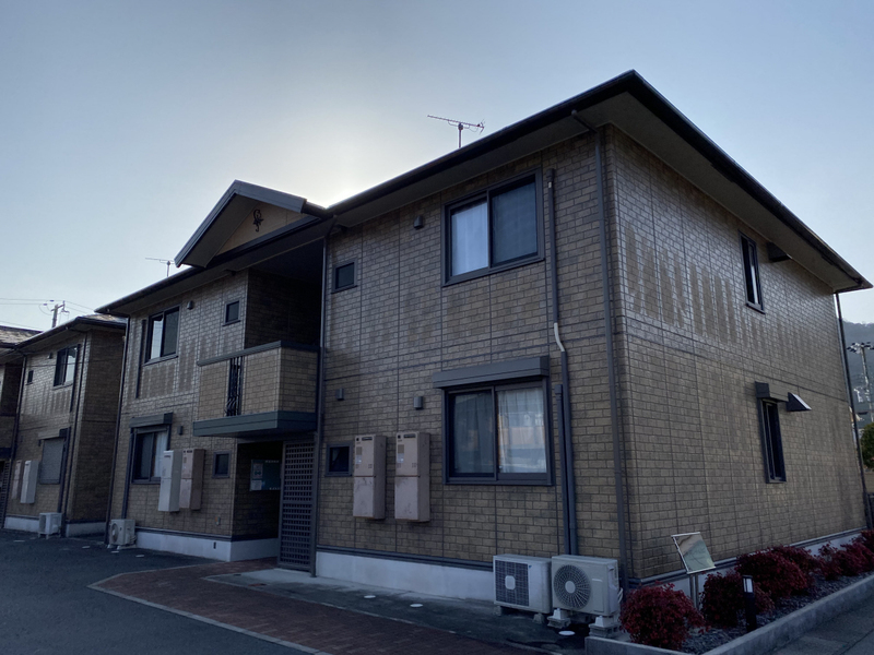 グレイスシャトル山口 A棟の物件外観写真