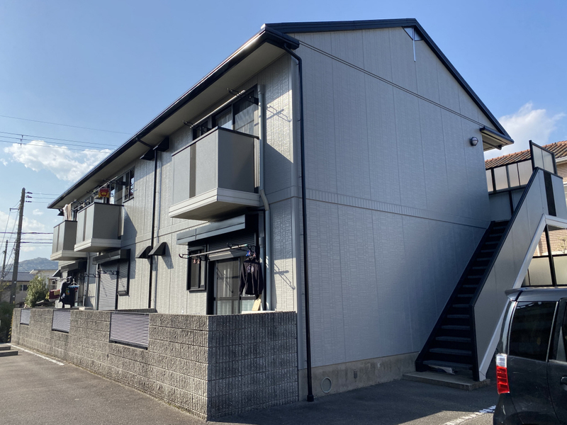 ラルジュ八代の物件外観写真