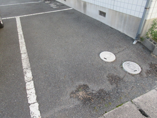 アシュモールの物件外観写真