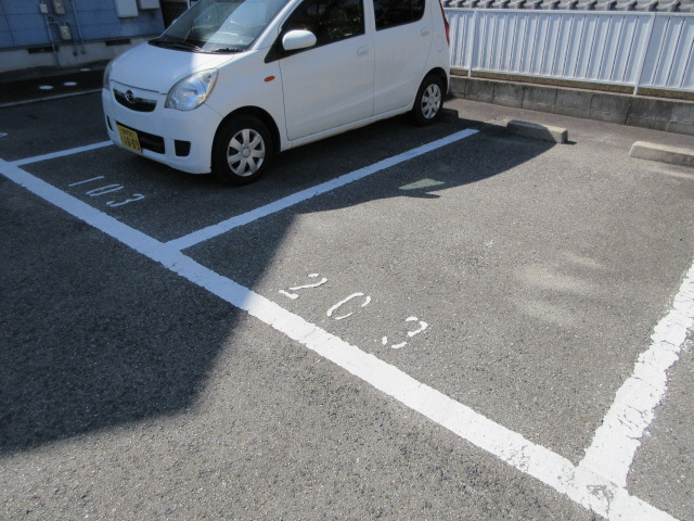 駐車場 写真13