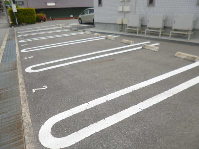 キラーナコートの物件外観写真