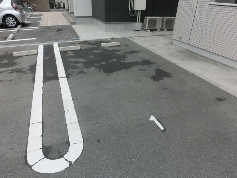 West Houseの物件外観写真