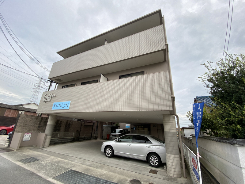 クリスタル西庄の物件外観写真
