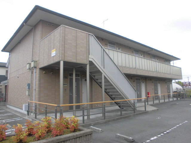 丸萬二番館の物件外観写真