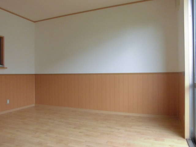 丸萬二番館の物件内観写真
