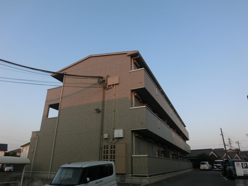 グレイシャスの物件外観写真