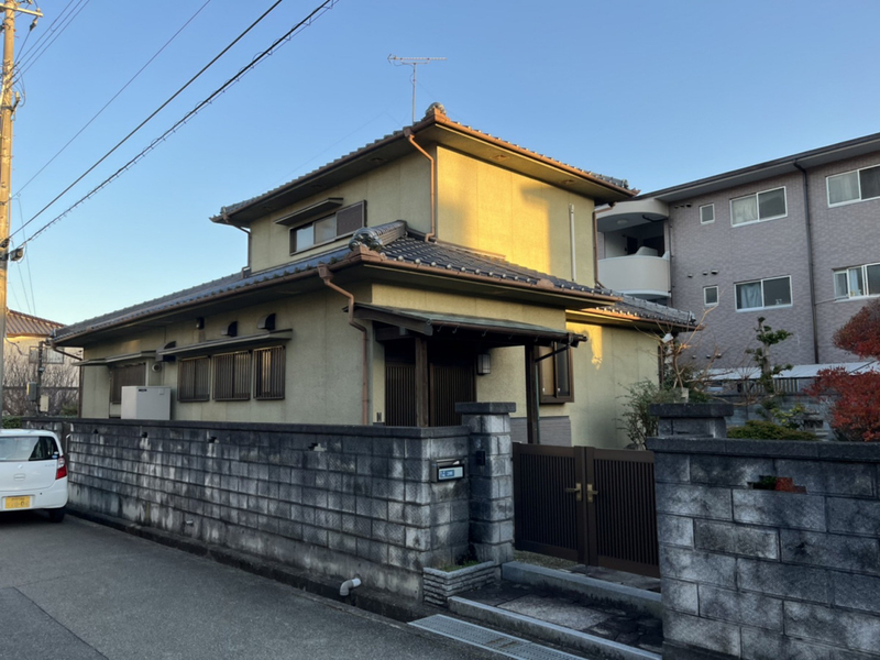 山手借家の物件外観写真