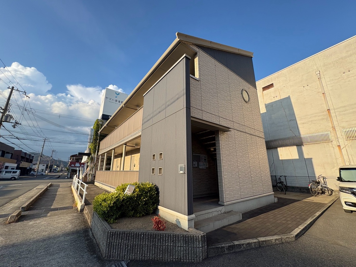 レセンテ東新町の物件外観写真
