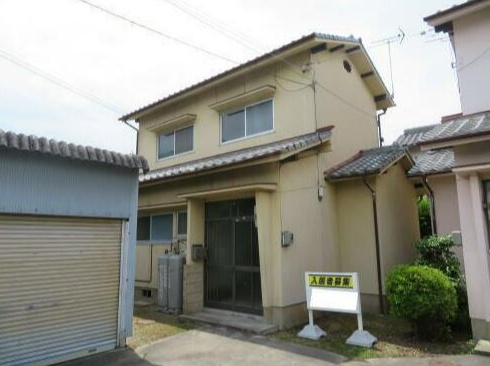 津市場貸住宅の物件外観写真