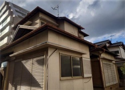 青山西2丁目戸建の物件外観写真