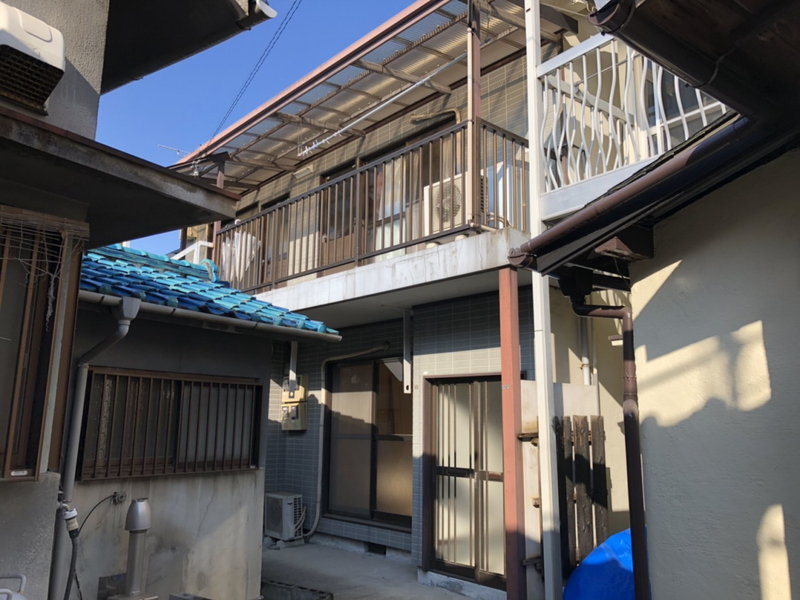 東口アパートの物件外観写真