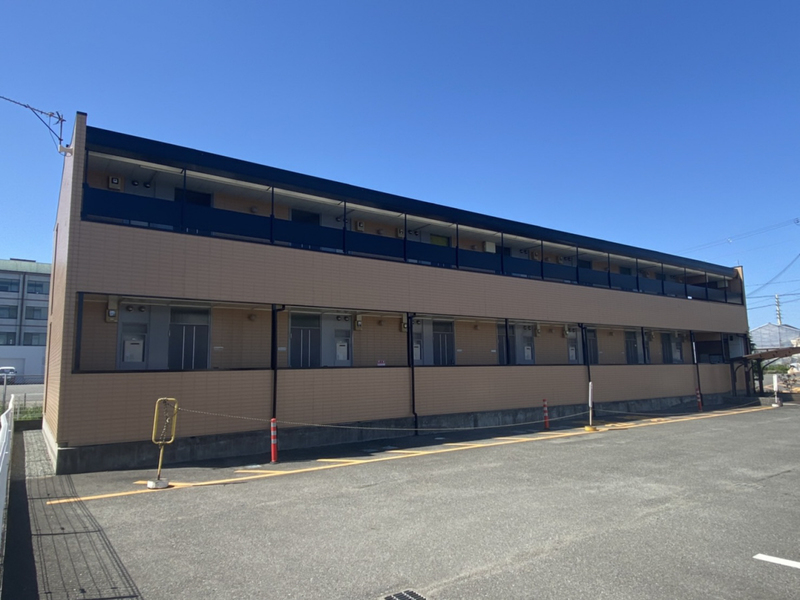 リバーサイド市川の物件外観写真