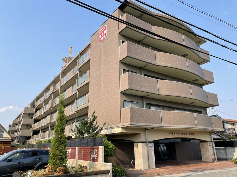 ロワイヤル北今宿弐番館の物件外観写真