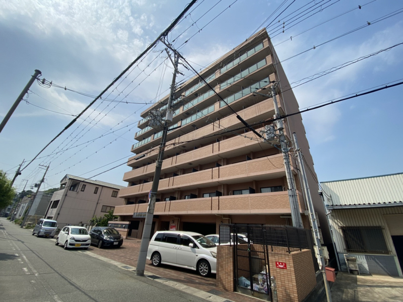キャッスルコート西新町の物件外観写真