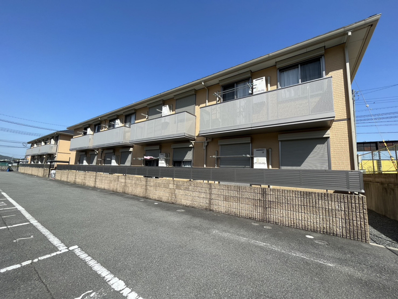 メゾンフリューゲルB棟の物件外観写真