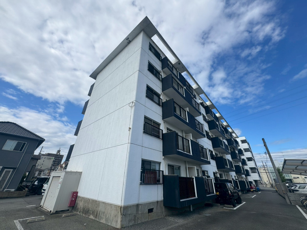グリーンヒルズ土山の物件外観写真