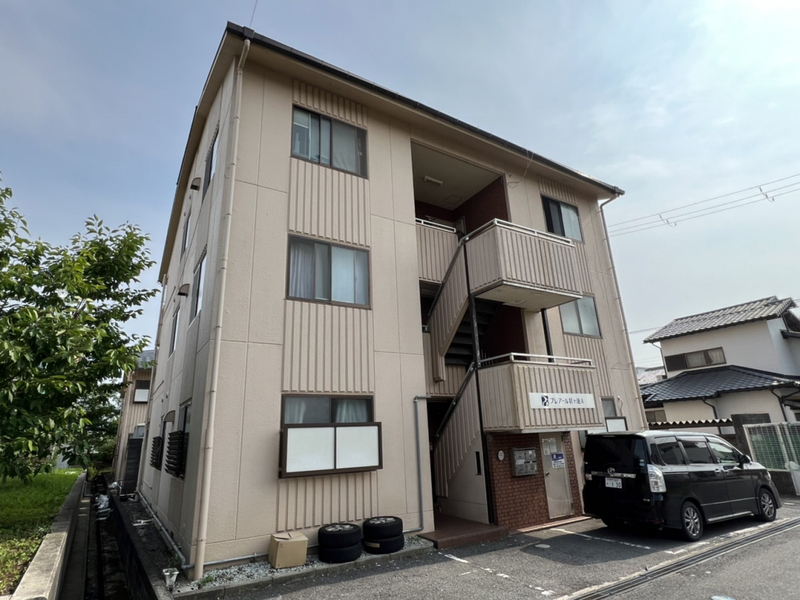 プレアール状ヶ池A棟の物件外観写真