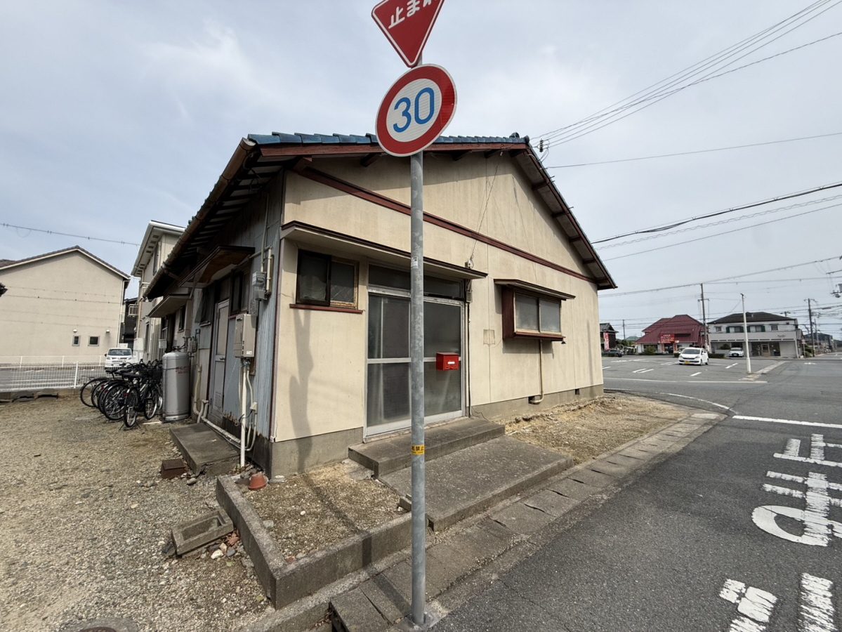 高田浩彰邸貸家の物件外観写真