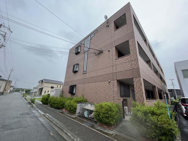 アベニール細江の物件外観写真