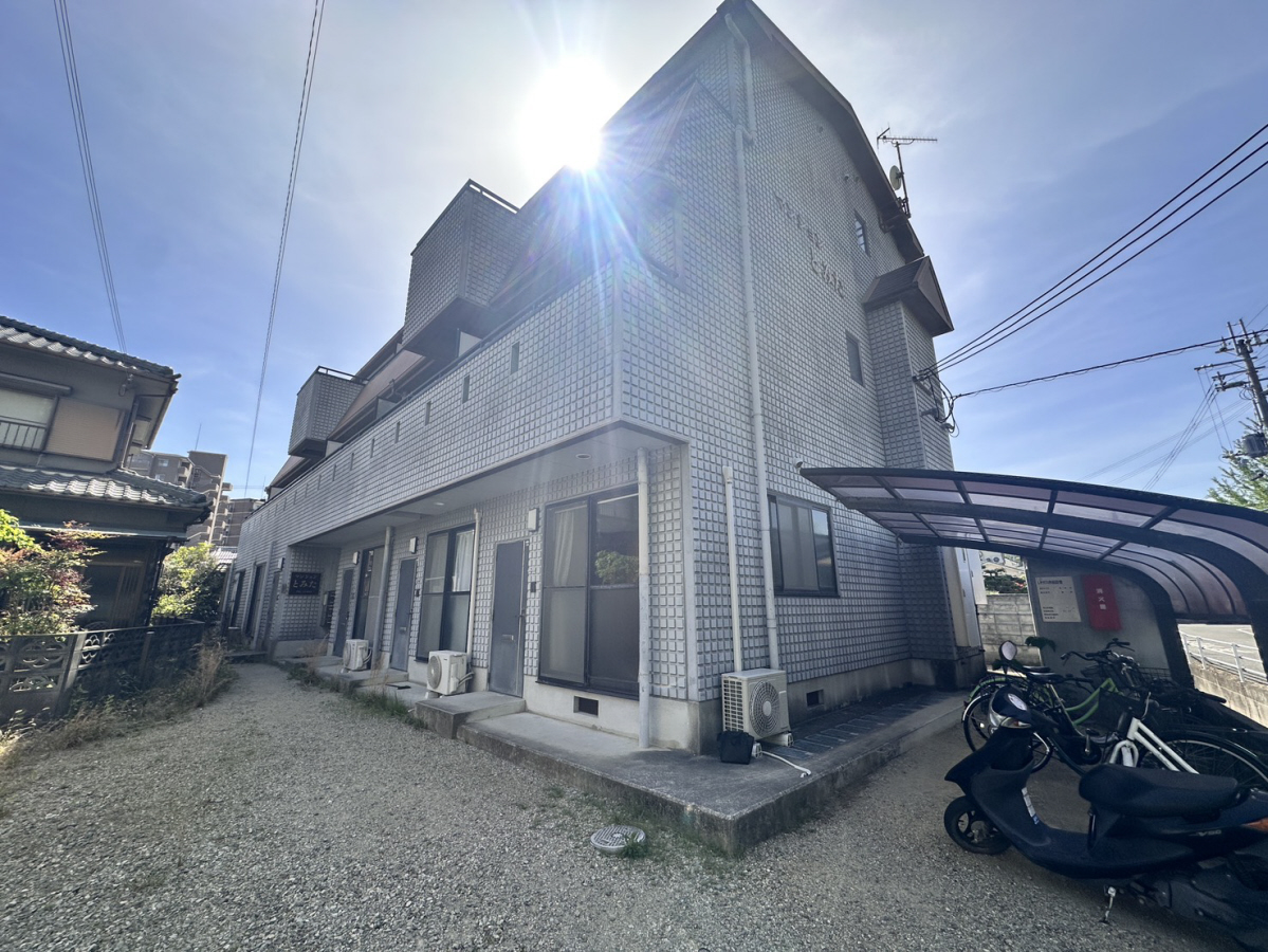 マンションとみたの物件外観写真