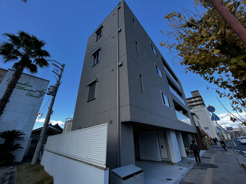 シャーメゾン坂田町の物件外観写真