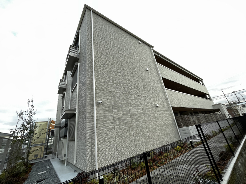 オカバ姫路岡町シャーメゾン B棟の物件外観写真