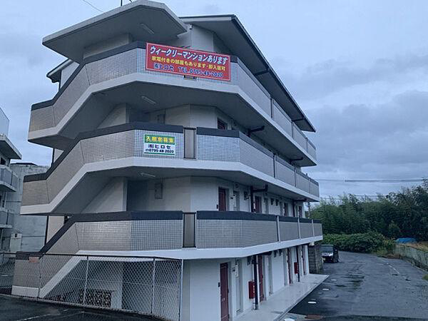 サンハイツ多井田A棟の物件外観写真