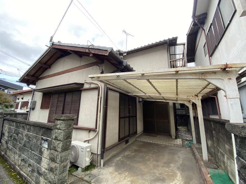 青山戸建の物件外観写真