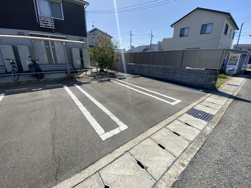 コンフォール蓼野の物件外観写真