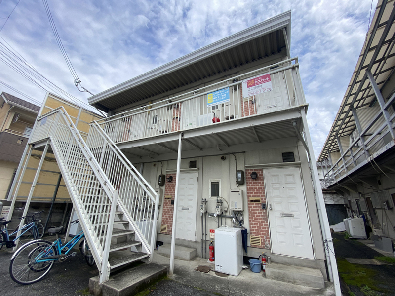 サンシティ土山の物件外観写真