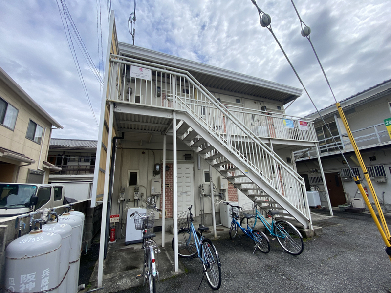 サンシティ土山の物件外観写真