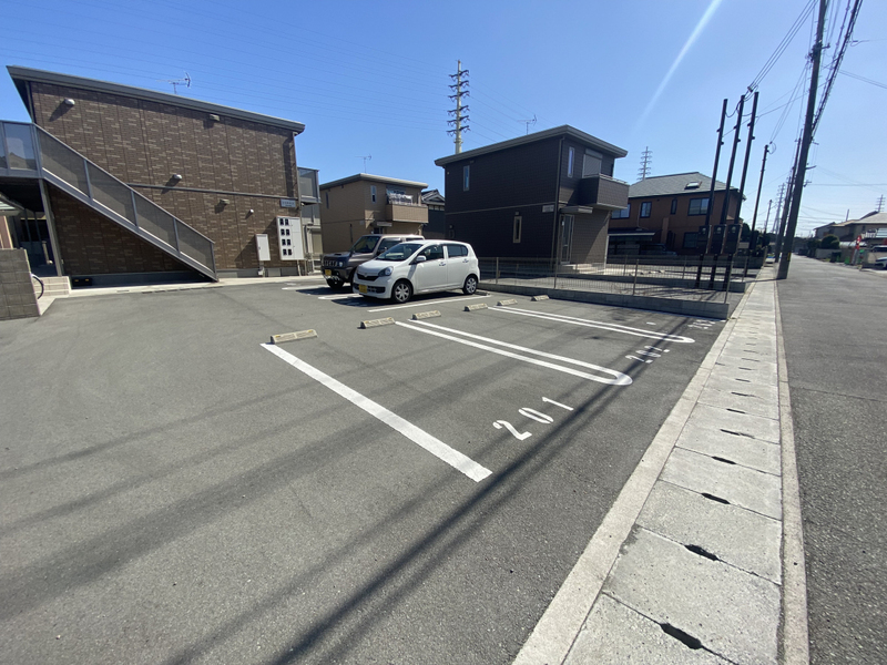 シャルレAの物件外観写真