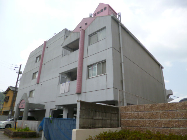 シャトー三和青山の物件外観写真